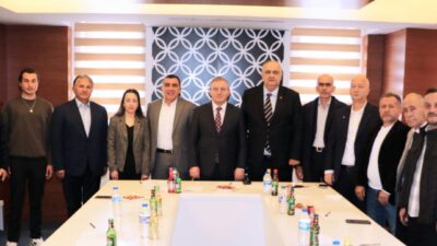 Giresun’da fındık sektörü temsilcileri, üreticinin yaşadığı mağduriyet için ortak ses