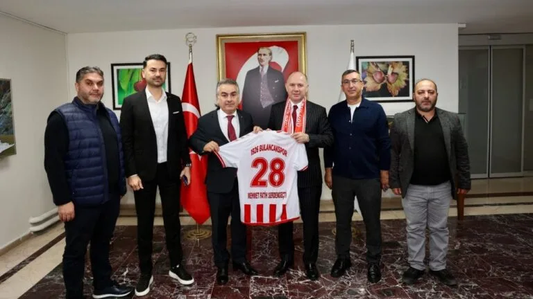 1926 Bulancakspor Kulübü Başkanı Mustafa Çolakoğlu ve yönetimi, Giresun Valisi