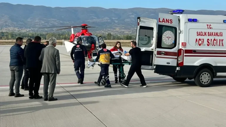 Ambulans helikopter vücudunda yanıklar oluşan kişi için havalandı