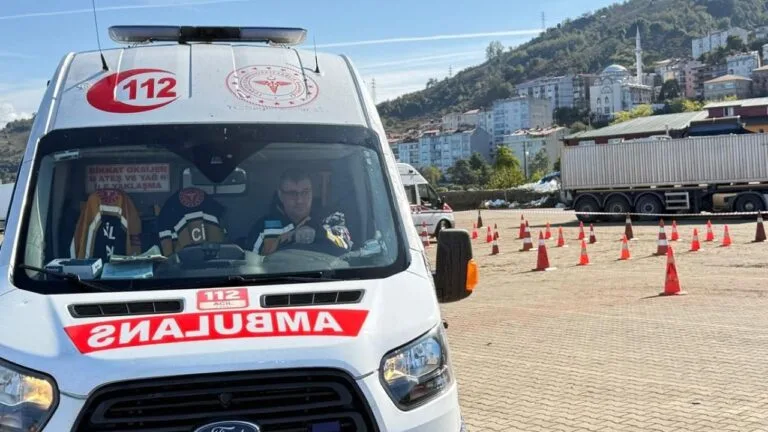 Giresun’da ambulans sürüş güvenliği eğitimi