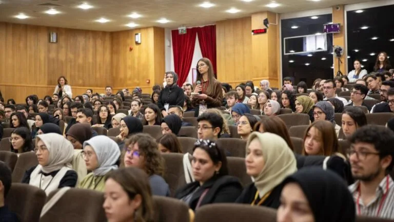 1.Doğu Karadeniz Adli Tıp Sempozyumu ufukları açtı