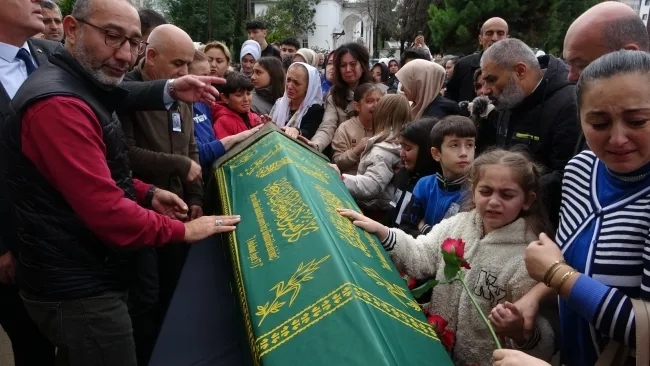 Giresun’da Acı Kayıp: Nazan Öğretmen’e Son Veda Giresun’da Acı Kayıp: Nazan Öğretmen’e Son Veda