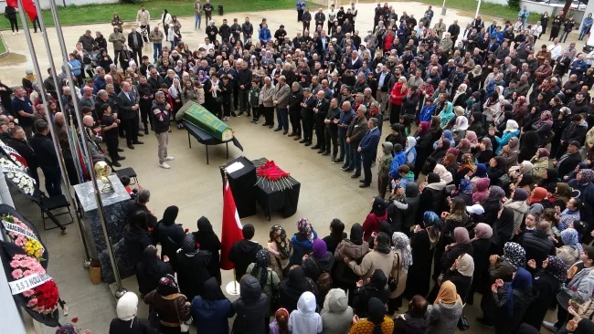 Giresun’da Acı Kayıp: Nazan Öğretmen’e Son Veda Giresun’da Acı Kayıp: Nazan Öğretmen’e Son Veda