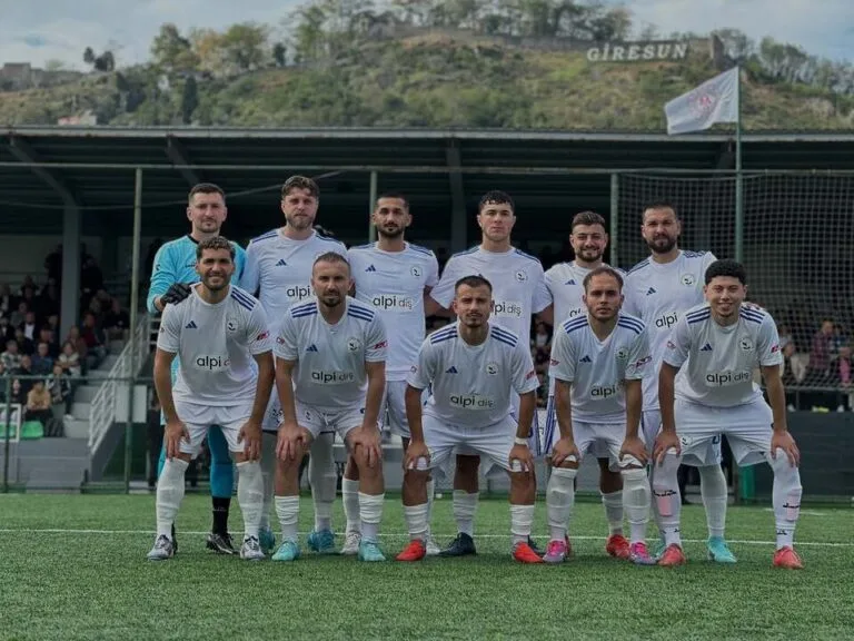 Yeniyolspor Evinde Sivas Gücü ile Golsüz Berabere Kalırken, Batlamaspor Erzurum