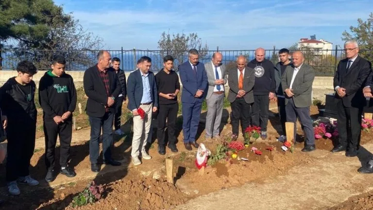 Giresun'da Öğretmenler Günü öncesinde düzenlenen özel bir programla, eğitim camiasına