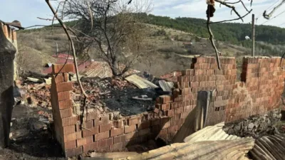 Kastamonu'nun Daday ilçesinde meydana gelen ev yangınında 92 yaşındaki Hüseyin
