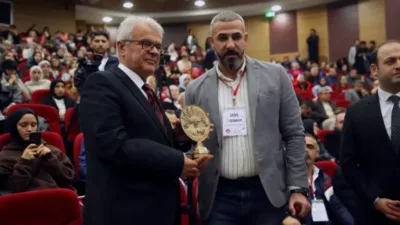 Filistinli gazeteci Sami Shehada, İsrail'in Gazze saldırılarında sağ bacağını kaybetmesinin