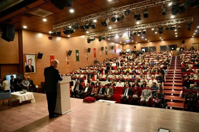 26. Genelkurmay Başkanı İlker Başbuğ, Giresun Belediyesi'nin düzenlediği 5. Kitap