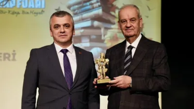 Giresun Belediyesi tarafından düzenlenen 5. Kitap Fuarı’nın en dikkat çeken