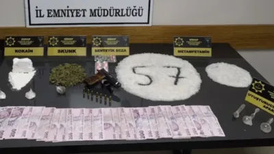 Sinop'ta düzenlenen geniş çaplı uyuşturucu operasyonunda 12 şüpheli gözaltına alındı.