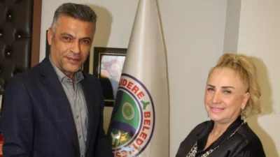 Yağlıdere Belediye Başkanı Yaşar İbaş, Karadeniz Haberci Dergisi tarafından 'Yılın