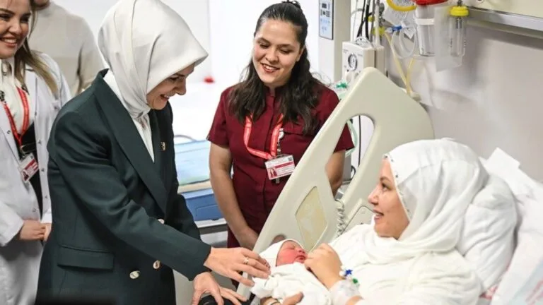 Aile ve Sosyal Hizmetler Bakanı Mahinur Özdemir Göktaş, kasım ayı