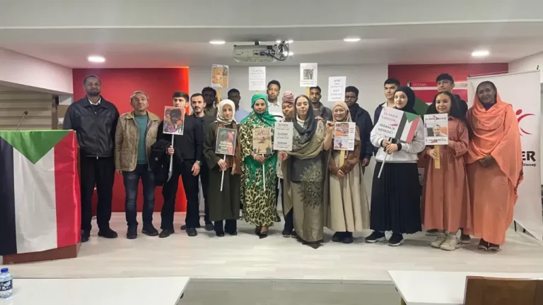 Giresun'da eğitim gören Sudanlı öğrenciler, ülkelerindeki savaşın doğal kaynaklar üzerindeki