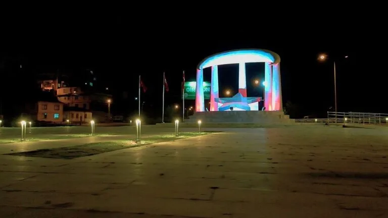 Giresun'daki Şehitlik Anıtı ve Tören Alanı, Özel İdare tarafından yapılan