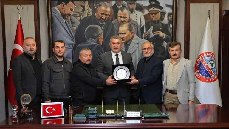 Bulancak Esnaf ve Sanatkarlar Odası Başkanı Mürsel Aktay ve yönetim