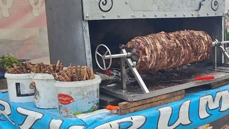 Giresun Aşçılar ve Pastacılar Derneği Başkanı Fırat Canikli, Giresun'da düzenlenen