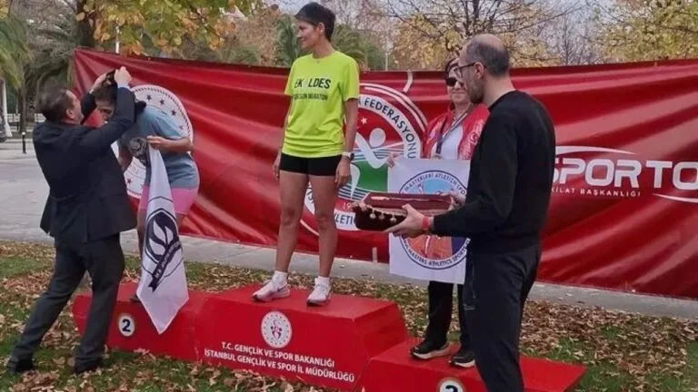 Giresun Maraton Kulübü sporcusu Ülkü Yıldırım, Masterler Türkiye Kros Şampiyonası'nda