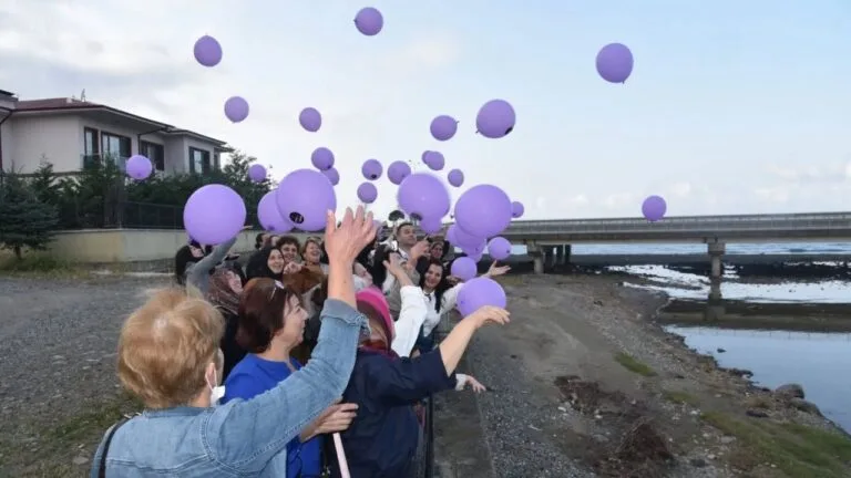 Giresun'un Görele ilçesinde 25 Kasım Kadına Yönelik Şiddete Karşı Mücadele
