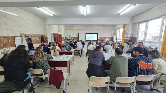 Giresun’da 160 Öğretmen Yapay Zeka ve Harezmî Eğitimini Tamamladı Giresun İl Millî Eğitim Müdürlüğü öncülüğünde 160 gönüllü öğretmen, Harezmî