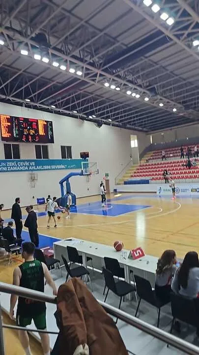 Kerasusspor'dan Sezonun İlk Mağlubiyeti: İBB Spor Kazandı