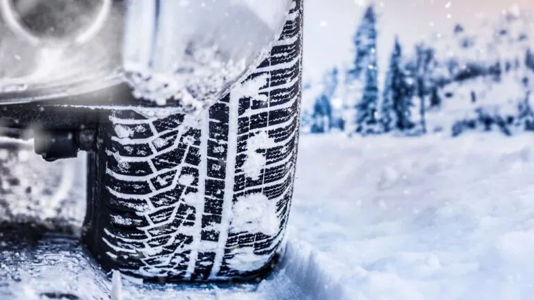 Ulaştırma ve Altyapı Bakanı Abdulkadir Uraloğlu, şehirlerarası yollarda yolcu ve