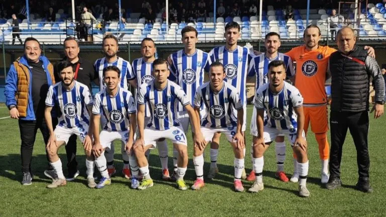 Doğankentspor, Derelispor'un puan kaybını fırsata çevirerek Ören Belediyespor'u 5-0 mağlup