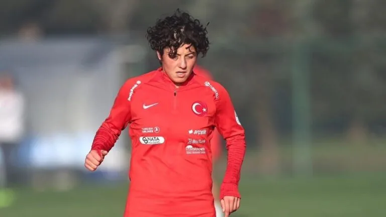 Genç futbolcu Nevcan Keleş, milli takıma davet edilmenin kariyeri için