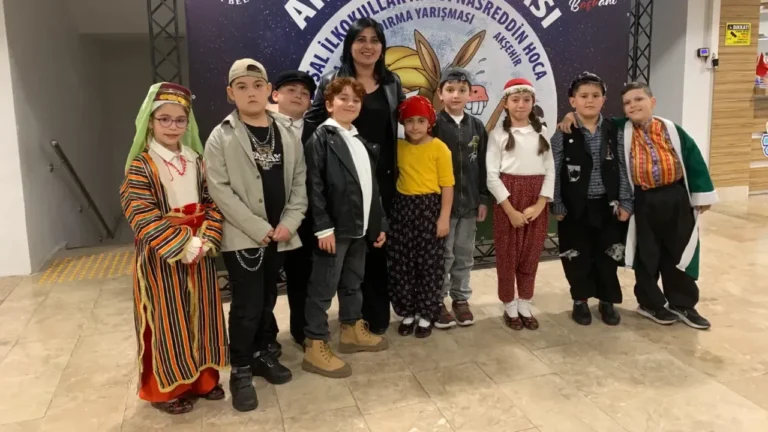 Giresun Çotanak İlkokulu 3/A sınıfı öğrencileri, Konya'da düzenlenen 9. Ulusal