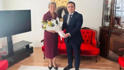 Giresun'un Espiye ilçesinde 47 yıl öğretmenlik yapan emekli Hülya Karaman,