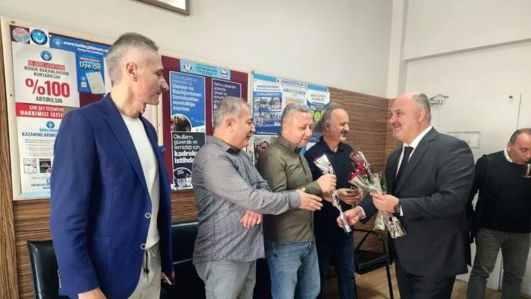 AK Parti Giresun İl Başkanı Mete Bahadır Yılmaz, Öğretmenler Günü