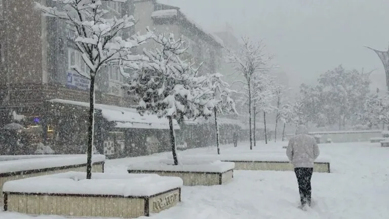 İklim Bilimci Dr. Okan Bozyurt, 'Zayıf La Nina' etkisiyle Türkiye'ye