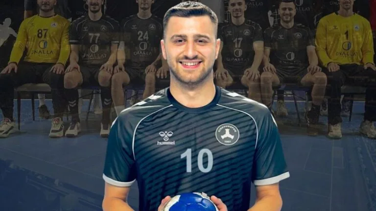 Giresunspor Hentbol Deplasmanda Nilüfer’e Yenildi: 40-29 Altın Post Giresunspor Hentbol Takımı, deplasmanda Nilüfer Belediyespor'a 40-29 mağlup