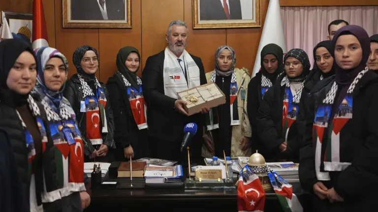 Çorumlu öğrenciler, Filistinli çocuklara umut aşılamak ve dayanışma mesajı göndermek