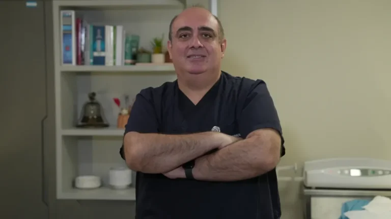 Çocuklarda sık görülen karın ağrısının altında okul kaygısı, stres ve