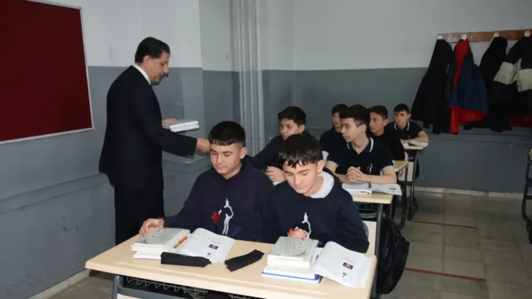 Giresun'un Espiye ilçesinde, İlçe Müftülüğü ve Türkiye Diyanet Vakfı iş