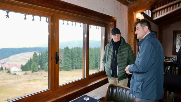 Giresun Belediye Başkanı Fuat Köse'nin davetlisi olarak şehre gelen İlker