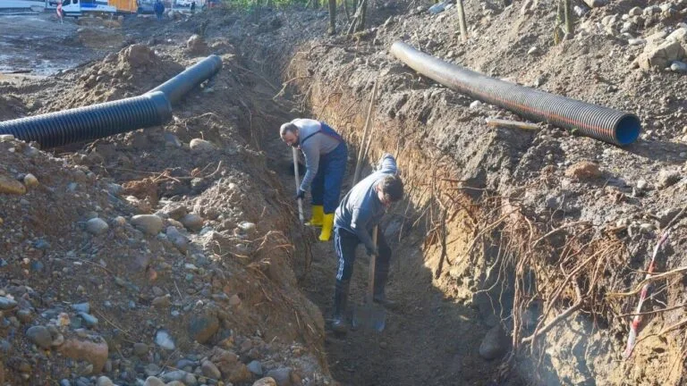 Giresun Belediyesi, Teyyaredüzü Mahallesi Batlama Sanayi Caddesi'nde başlattığı kapsamlı altyapı