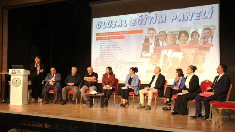 Giresun'da düzenlenen Ulusal Eğitim Paneli'nin 25 maddelik sonuç bildirgesi açıklandı.