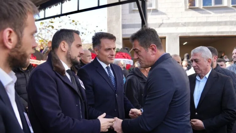 Giresun Belediye Başkanı Fuat Köse, vefat eden eski AK Parti