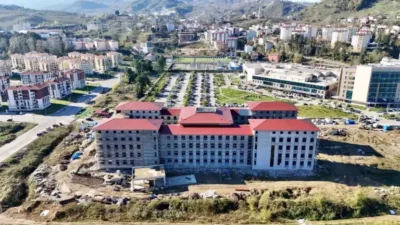 Giresun Üniversitesi Tıp Fakültesi Morfoloji binasının inşaatında sona yaklaşıldı. Yüzde