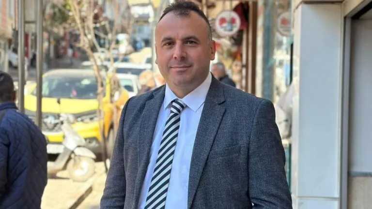 Ordu'nun Aybastı ilçesinde, Temizlik İşleri Müdürü Uğur Arpacı evinde beylik