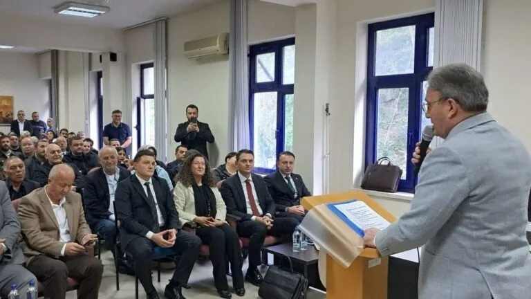 Giresun'da düzenlenen KURGAN bilgilendirme toplantısında, işletmelerin vergisel risklerini yönetmelerine yardımcı