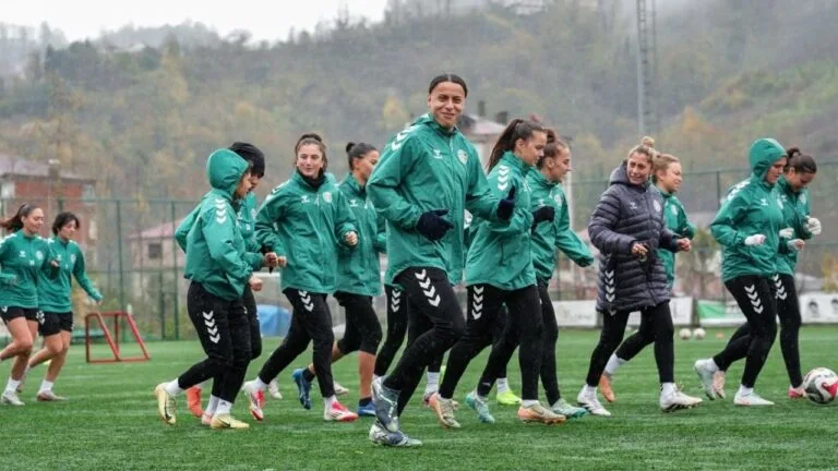 Turkcell Kadınlar Süper Ligi’nde mücadele eden Prolift Giresun Sanayispor Kadın