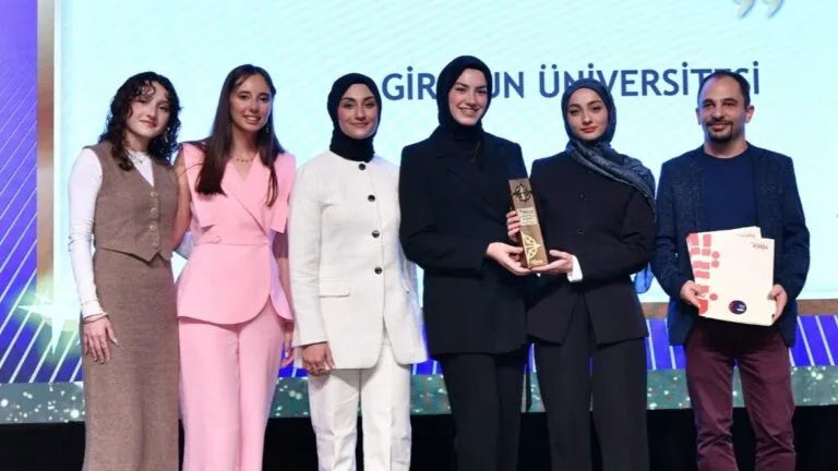 Giresun Üniversitesi Halkla İlişkiler öğrencileri, iletişim dünyasının en prestijli ödüllerinden