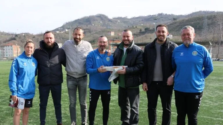 Yeşil Beyazlılarda Emrah Akça’dan boşalan teknik direktörlük koltuğuna Hilmi Bugüner