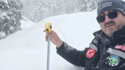 Giresun’un yüksek kesimlerinde etkili olan yoğun kar yağışıyla birlikte yaylalarda