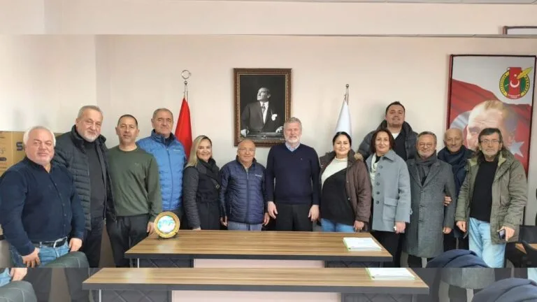 Cumhuriyet Halk Partisi heyeti, Giresun Gazeteciler Derneği'ni ziyaret etti. Dernek