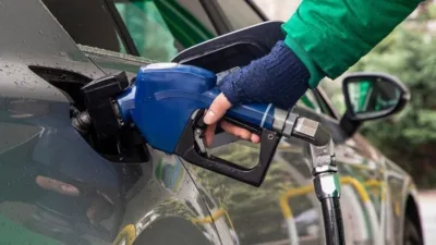 Küresel piyasalarda brent petrol fiyatlarındaki yükseliş ve döviz kurundaki hareketlilik