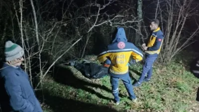 Anız yangınında dumandan etkilenen yaşlı adam hayatını kaybetti.