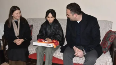 Giresun’da ortaokul öğrencisinin forma isteği yerine getirildi